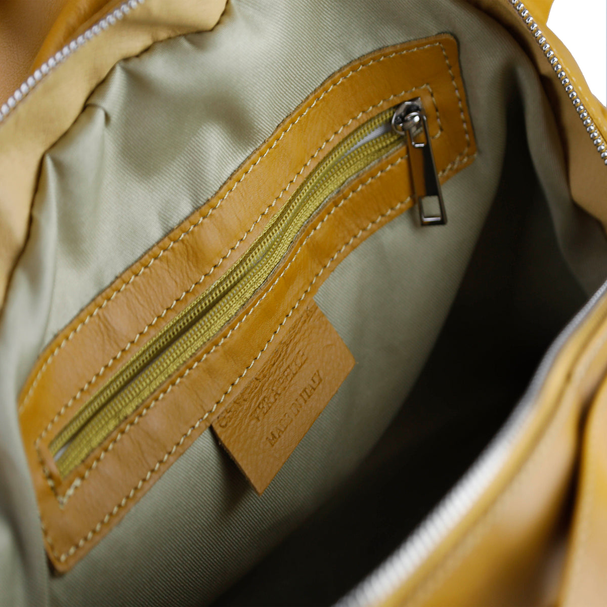 Fiorella — Bolso de cuero italiano con volantes